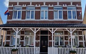 Pension Zee En Duinzicht